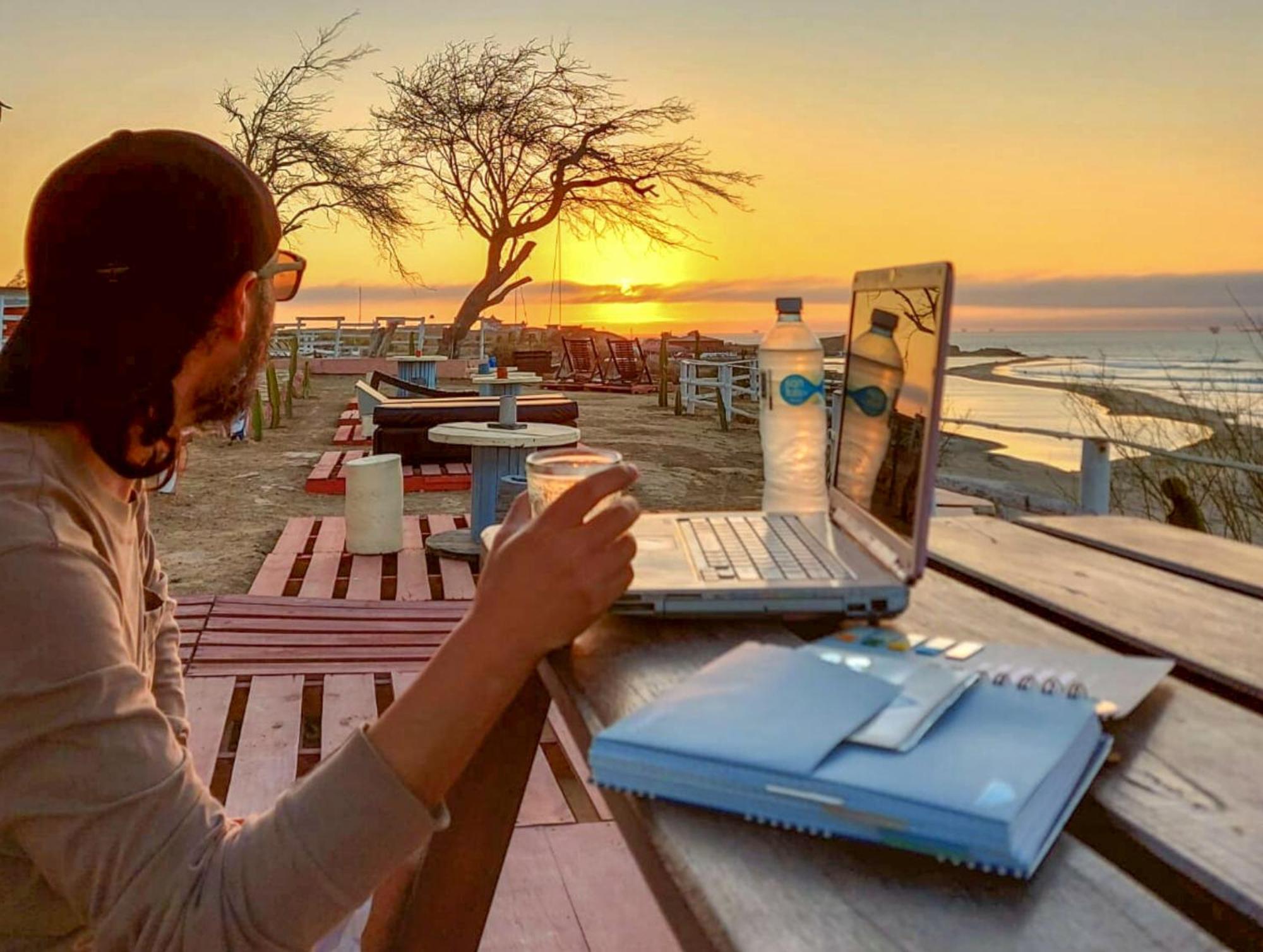 La Casona De Lobitos - Cowork Pansiyon Dış mekan fotoğraf